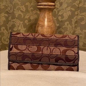 NWOT Checkbook Wallet